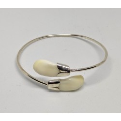 BRAZALETE DE PLATA CON DIENTES DE CIERVO