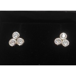 PENDIENTES PLATA CON TRES CIRCONITAS BLANCAS